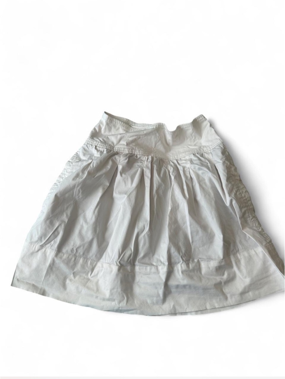 BCBGMAXAZRIA white cotton circle skirt with wide waistband #miniskirt #preppy
